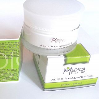CREMA HIDRATANTA PENTRU FATA MEDICA 120 CU ACID HIALURONIC 50ML, MED001